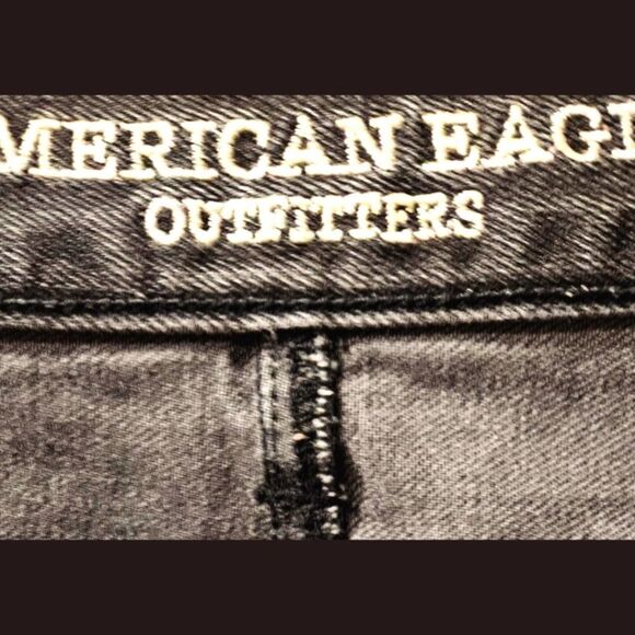 NWOT AMERICAN EAGLE Plus Size Black distressed Jeans. - Picture 8 of 15